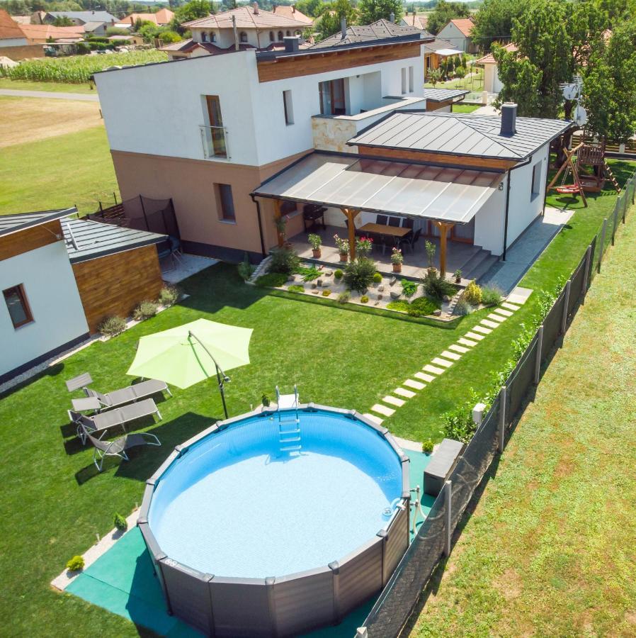 Eszterhaz Βίλα Balatonkeresztúr Εξωτερικό φωτογραφία
